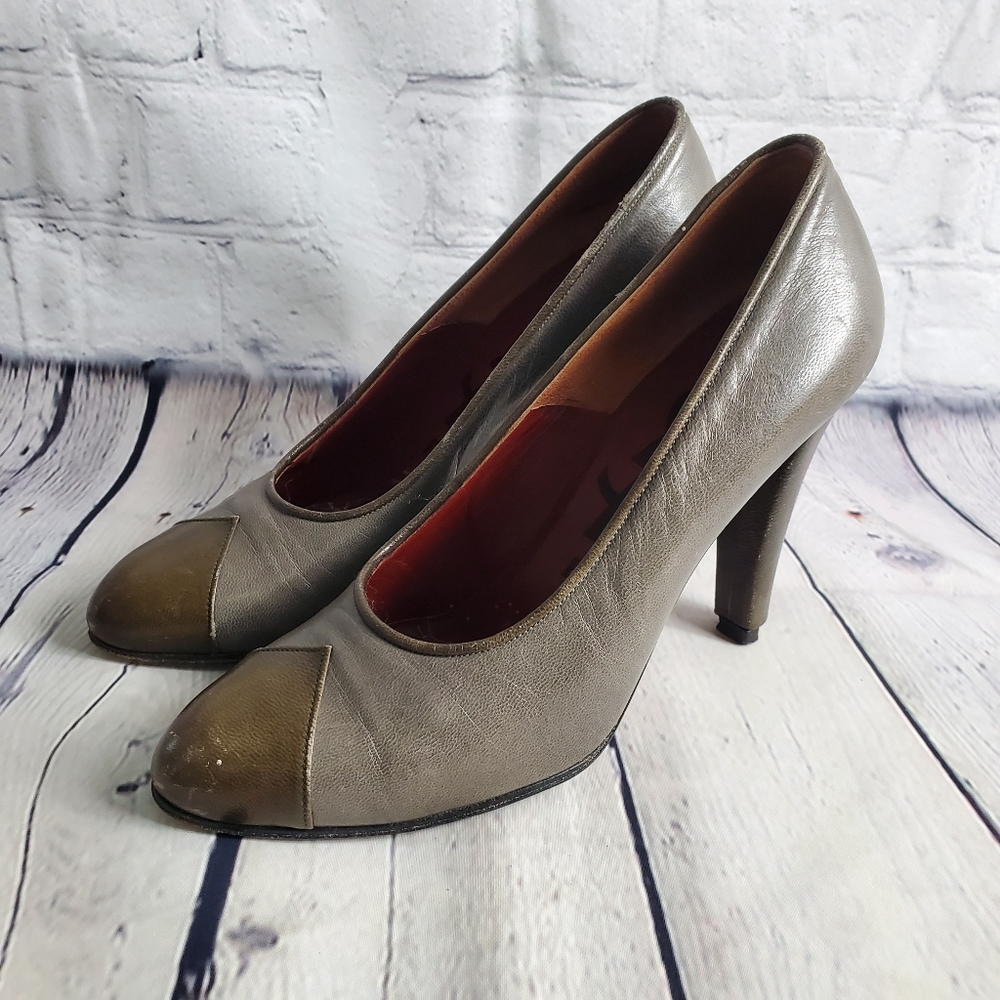 Yves Saint Laurent leather heels sz 5✨